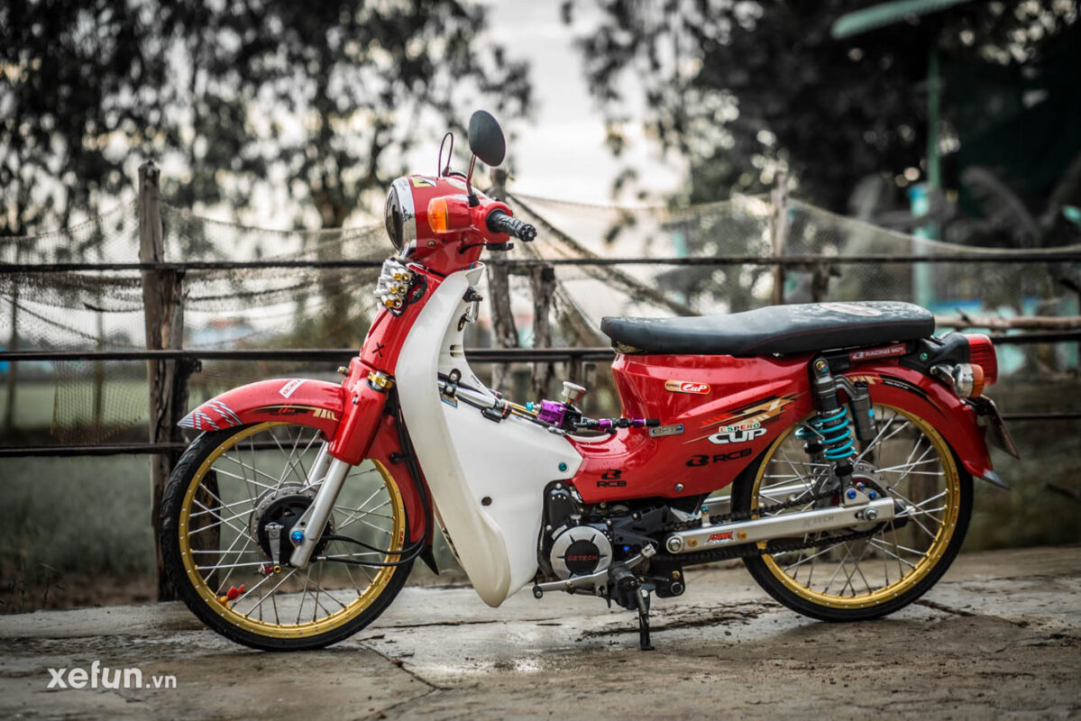 Honda Cub 50 lột xác với bản độ cực chất của dân chơi Sài Gòn